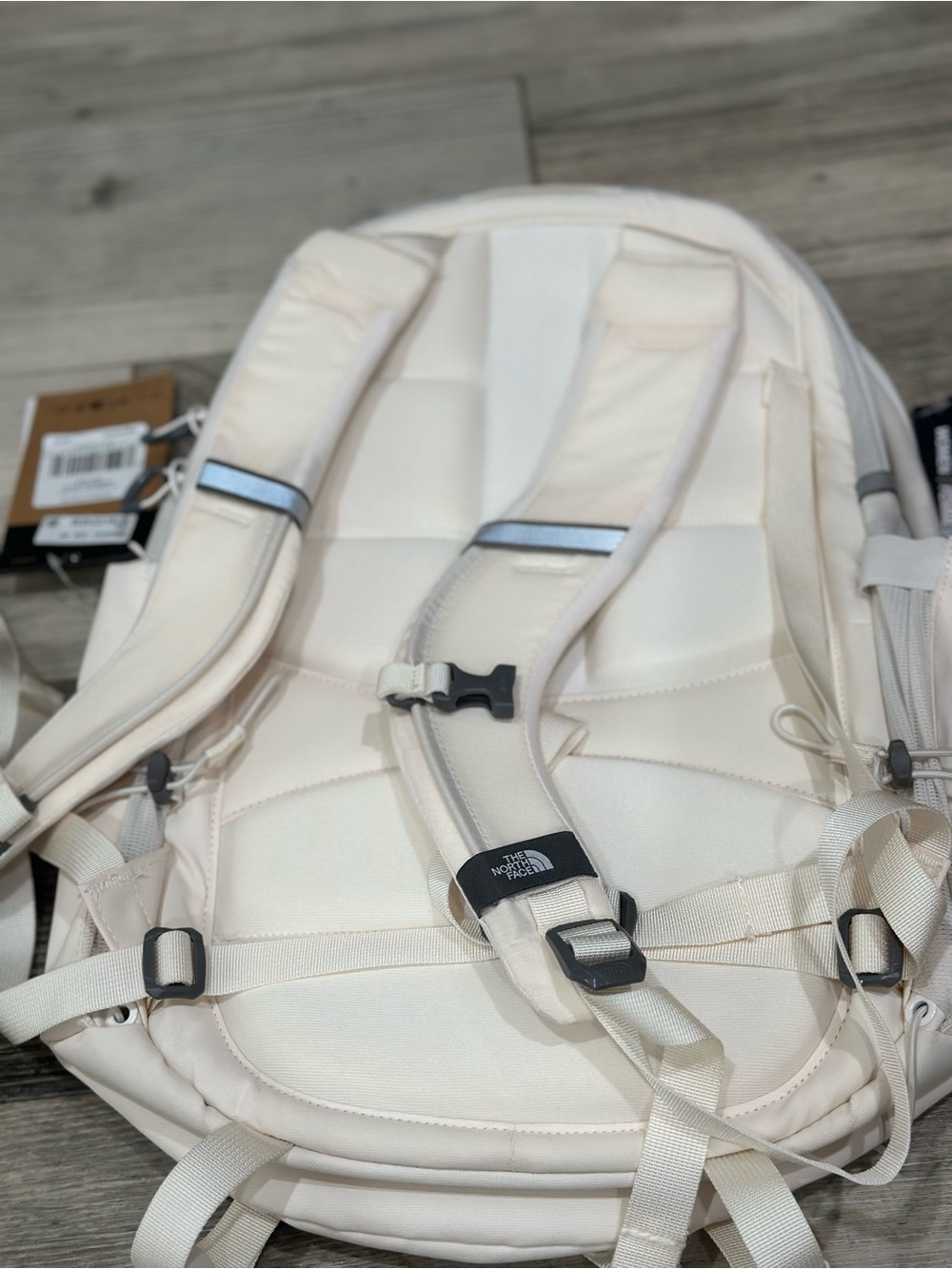 The Northface Women's 27L Borealis Luxe Backpack Gardenia White/Burnt Coral Meta - Picture 6 of 16